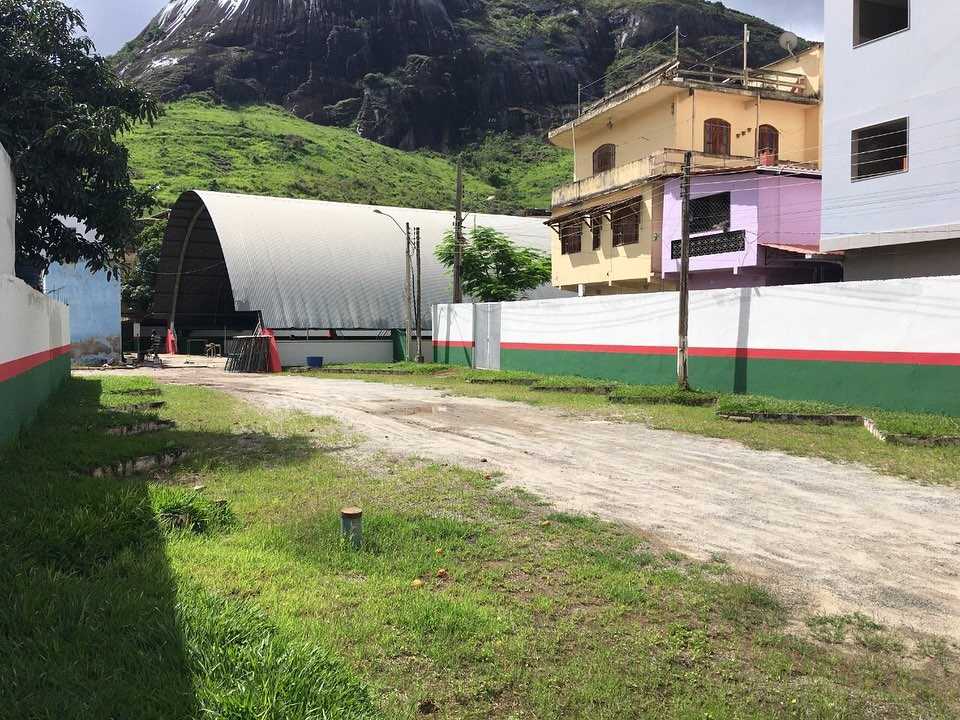 OBRA DE REFORMA DO GINÁSIO POLIESPORTIVO SEGUE A TODO VAPOR