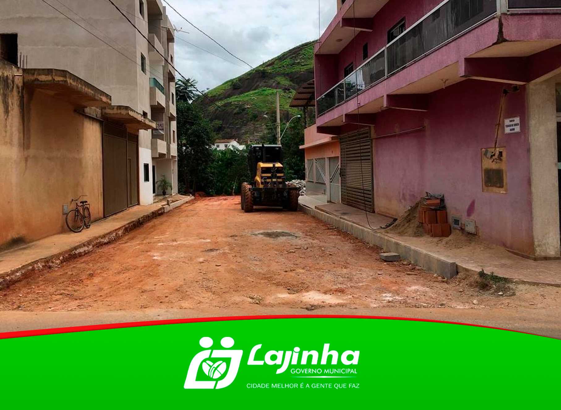 PREFEITURA INICIA OBRA DE PAVIMENTAÇÃO DE RUA NO BAIRRO ITÁ