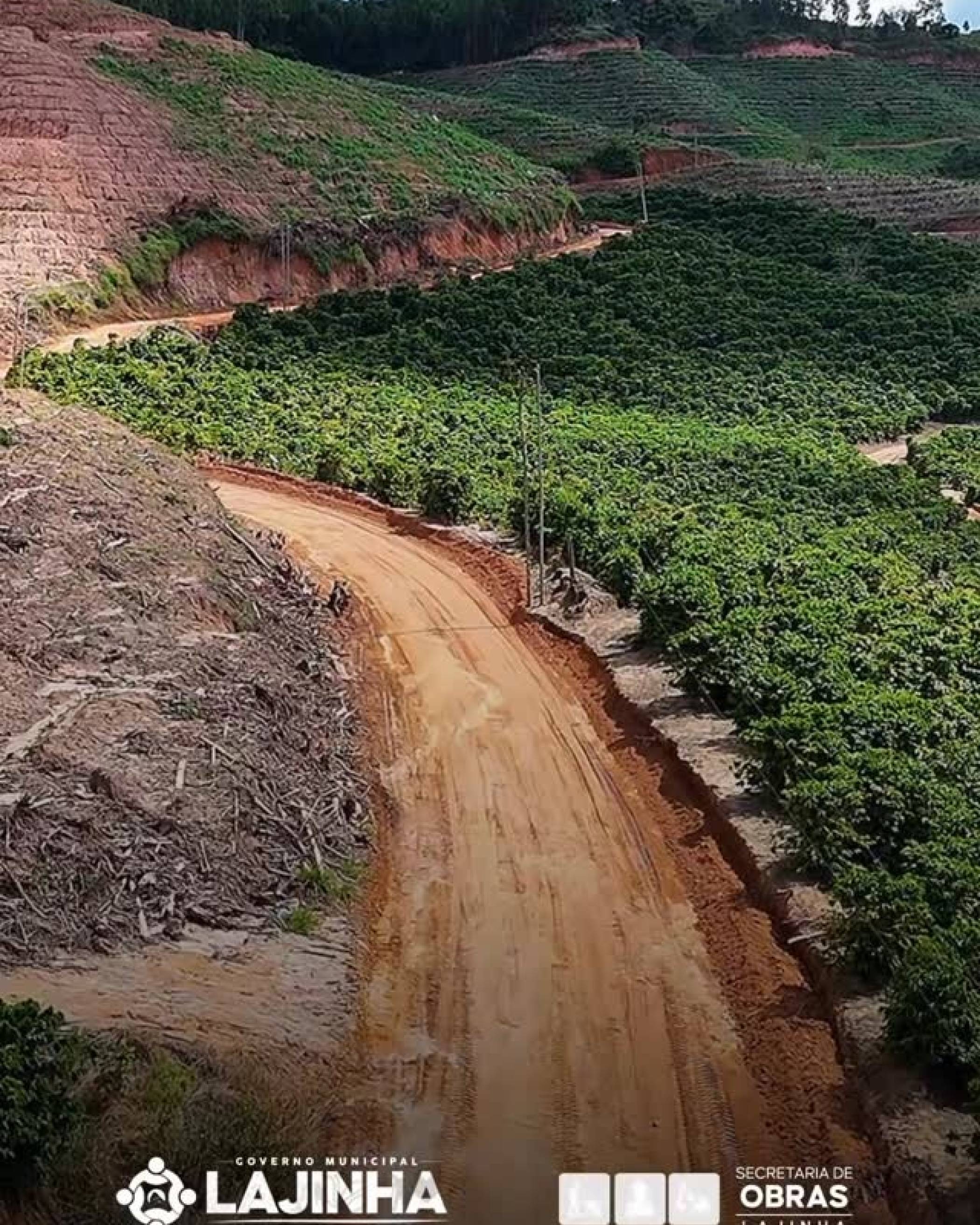 ESTRADAS RURAIS EM FOCO: TRABALHO NO CÓRREGO SANTO ANTÔNIO DA PEDRA BONITA!